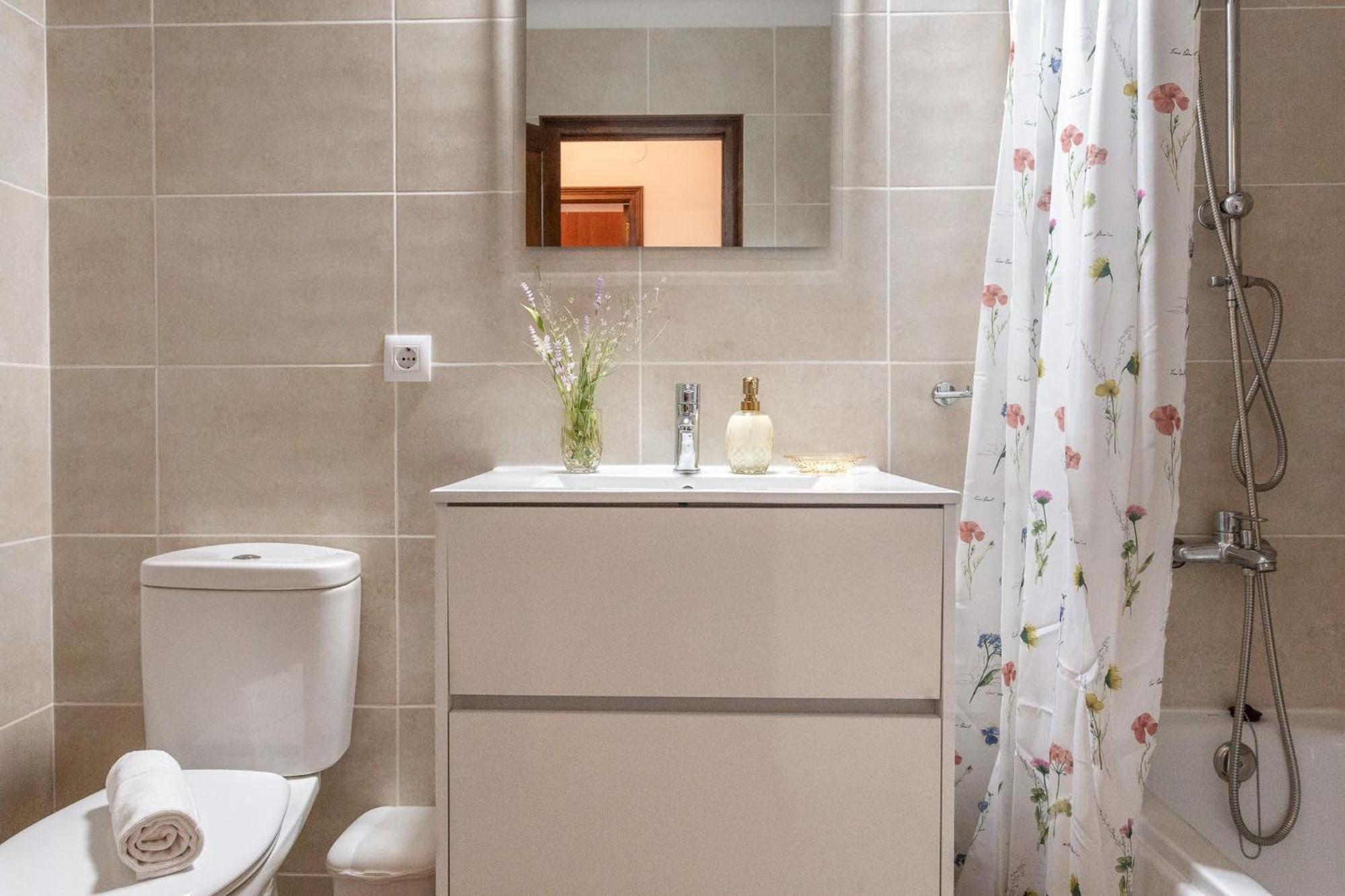 L' Escala Apartamento Clover מראה חיצוני תמונה