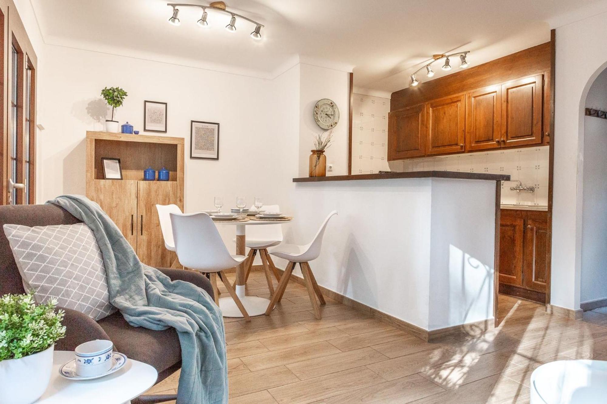 L' Escala Apartamento Clover מראה חיצוני תמונה